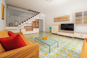 Superior Duplex, Partial Sea View | Living area | 40-inch Smart TV with digital channels