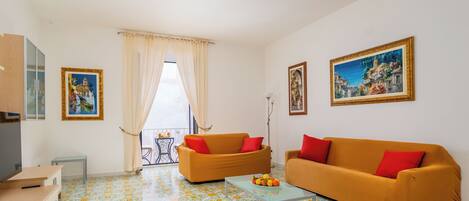 Superior Duplex, Partial Sea View | Living area | 40-inch Smart TV with digital channels