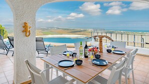Outdoor dining - Vacation home Ticasa by Interhome (Pego)