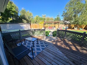 Property grounds - EAGLES NEST- 3 bedroom house (Colorado Springs)