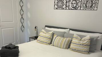 1 bedroom, free WiFi, bed sheets