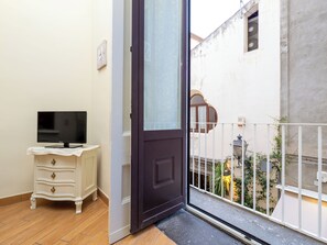 Exclusive-huoneisto, parveke, kaupunkinäköala | Parveke