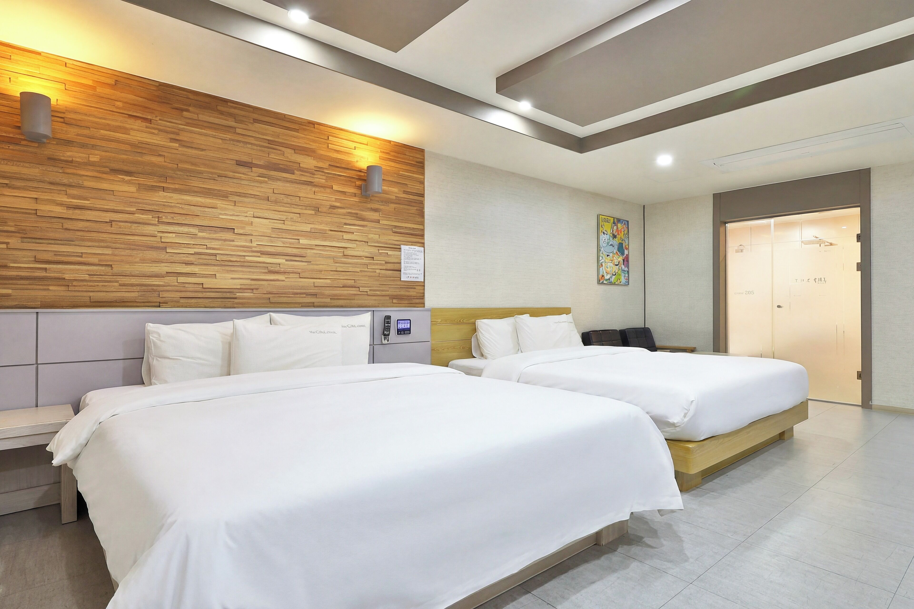 Deluxe Twin Room, City View | Free WiFi