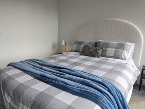 مكواة/لوح كي وواي فاي وملاءات أسرّة