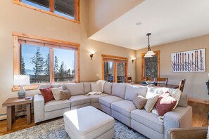 Smart-TV, peis, kontorer og PC-skjermer