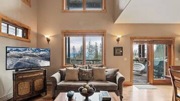 Smart TV, fireplace, offices, computer monitors