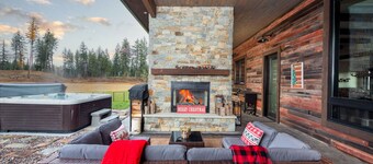 Luxury Riverfront Ranch & Micro Wedding Venue — 20 Acres of Scenic Montana Beauty
