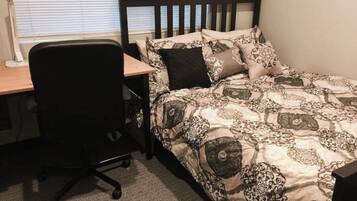 2 bedrooms, iron/ironing board, free WiFi, bed sheets