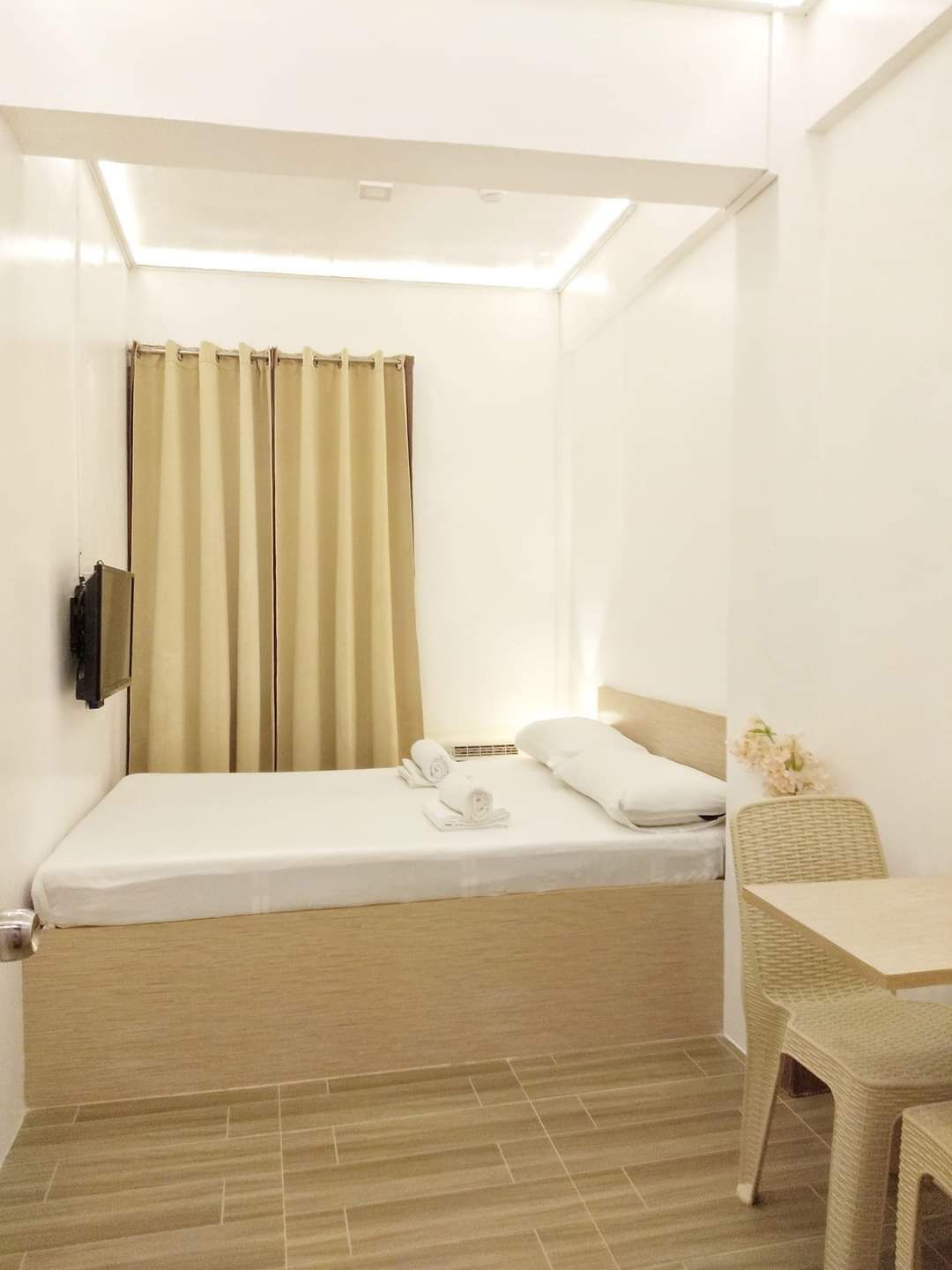 Decoración personalizada, muebles diferentes y wifi gratis 