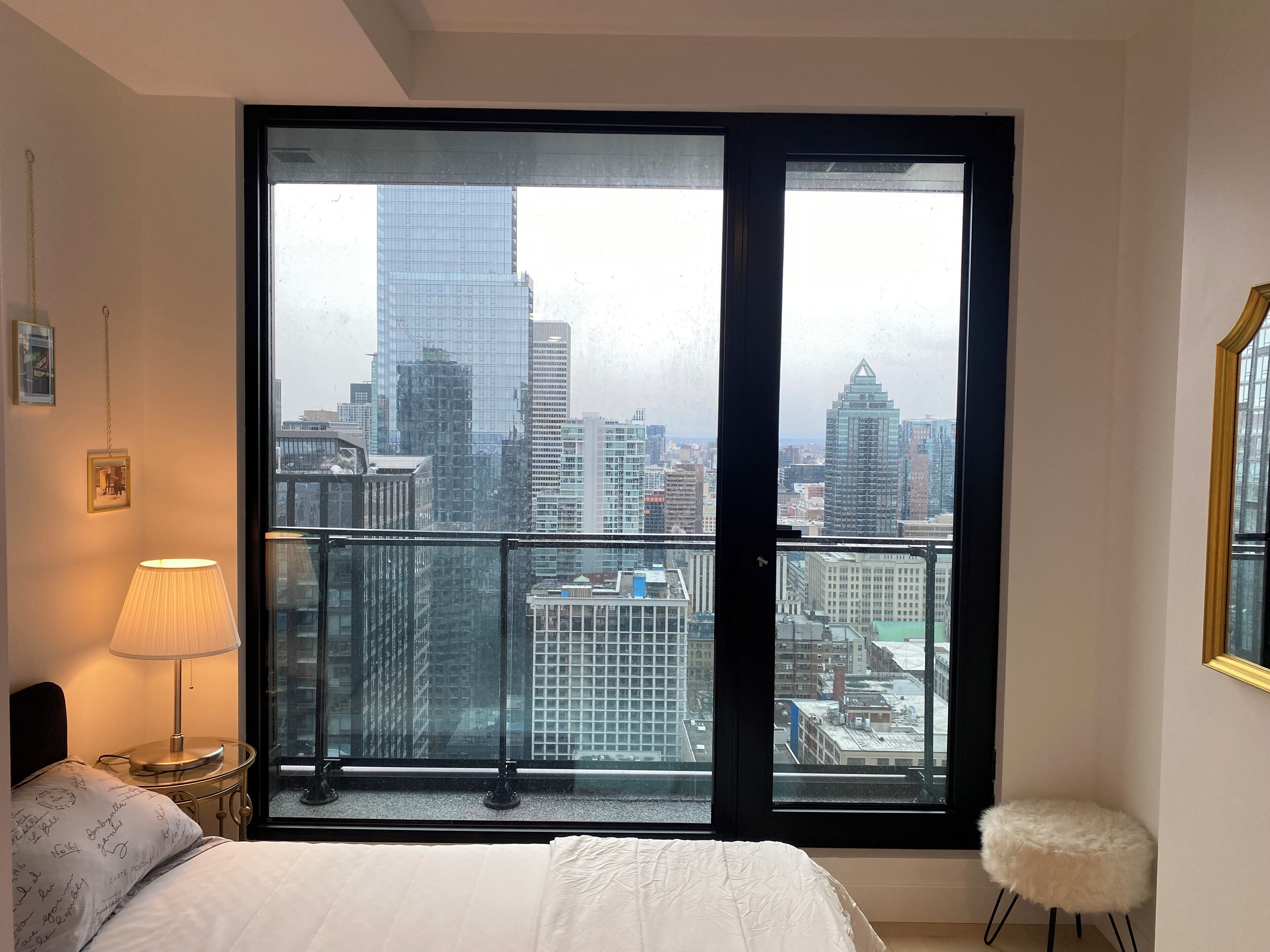 1 chambre, fer et planche à repasser, Wi-Fi, literie fournie