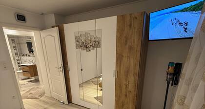 Gemütliche 2 X Zimmer, Küche Bad Wohnung in der Karl Marx Siedlung in Worms 1.OG