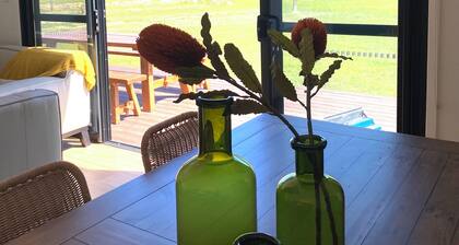 Grampians View Retreat - where style meets nature