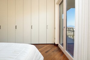 Exclusive Apartment, Balcony, City View | Down duvets, blackout curtains, iron/ironing board, travel cot - Pine House (Sorrento)