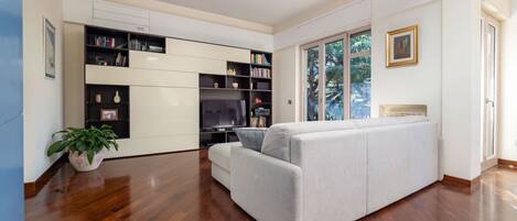 スマートテレビ、書庫