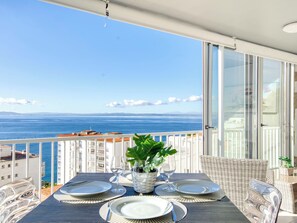 Dining - Belleza II by Interhome (Roses)