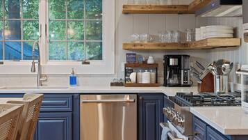 Microwave, oven, stovetop, dishwasher