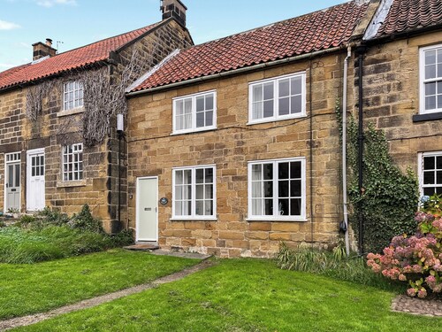 3 bedroom accommodation in Osmotherley, near Brompton