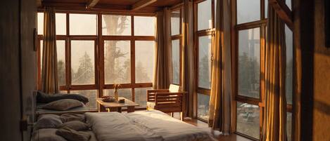 Premium Triple Room, Smoking, Mountain View