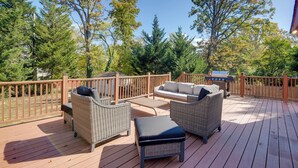 Terrace/patio - Commuter's Dream! Cheverly Studio 1/2 Mi to Metro (Cheverly)