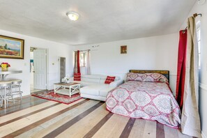 1 Schlafzimmer, Schreibtisch, Bügeleisen/Bügelbrett, Internetzugang
