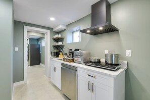 Fridge, microwave, dishwasher, coffee/tea maker - Work & Explore in DC! Cheverly Apt 1/2 Mi to Metro (Cheverly)