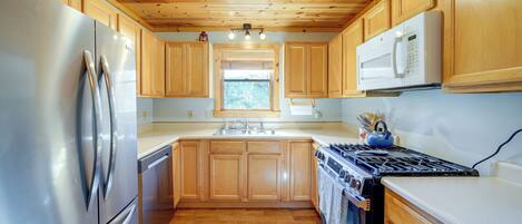 Réfrigérateur, micro-ondes, plaque de cuisson, lave-vaisselle