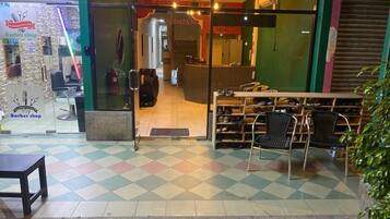 Bagian depan properti