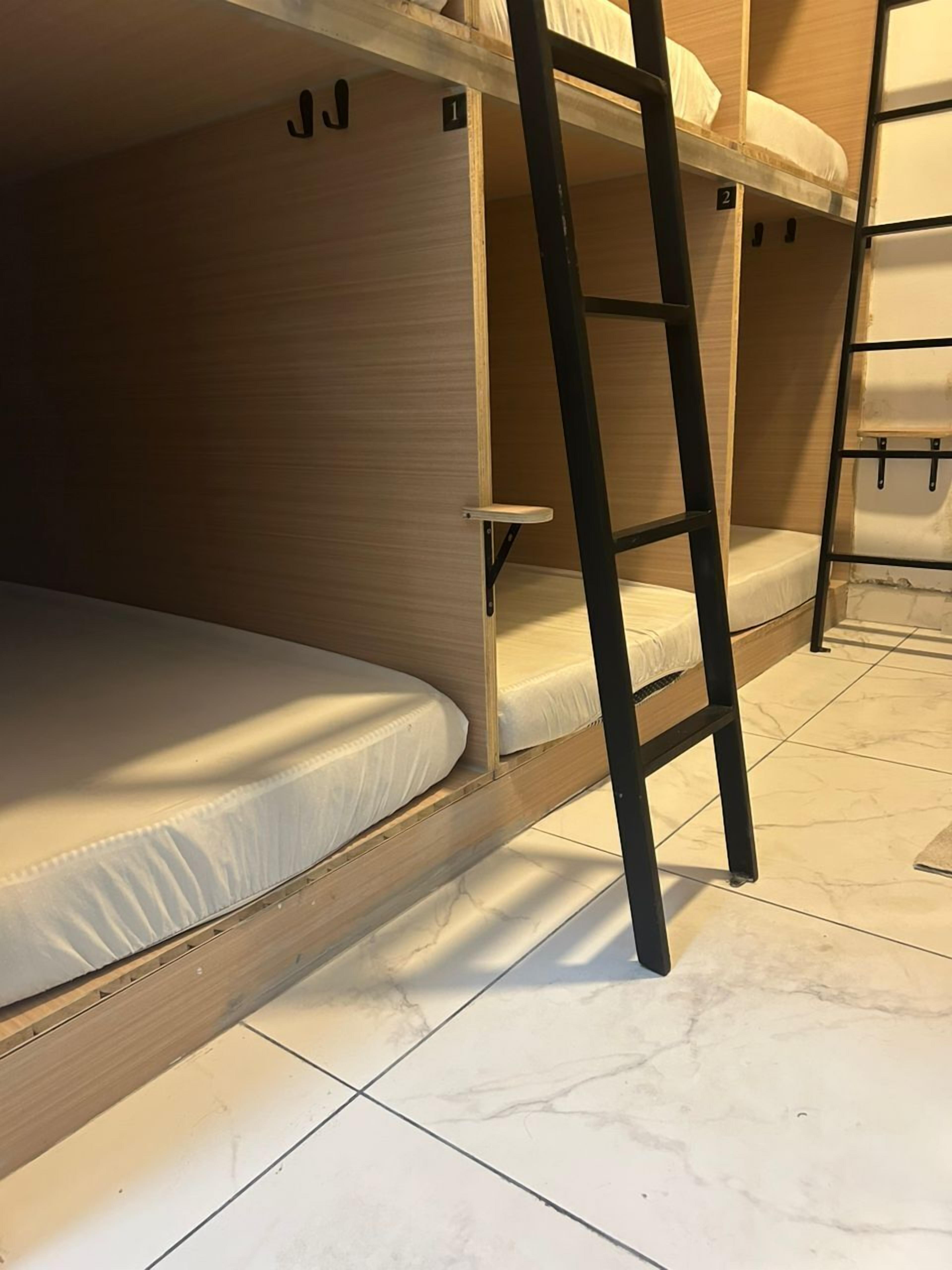 Comfort Shared Dormitory, Mixed Dorm, Non Smoking, Air conditioning | Laptop workspace, free WiFi