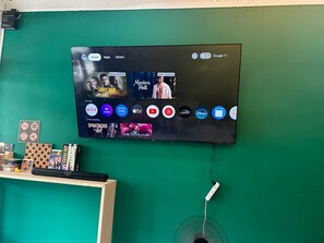 Living area - Global Inn Hostel (Kuala Lumpur)