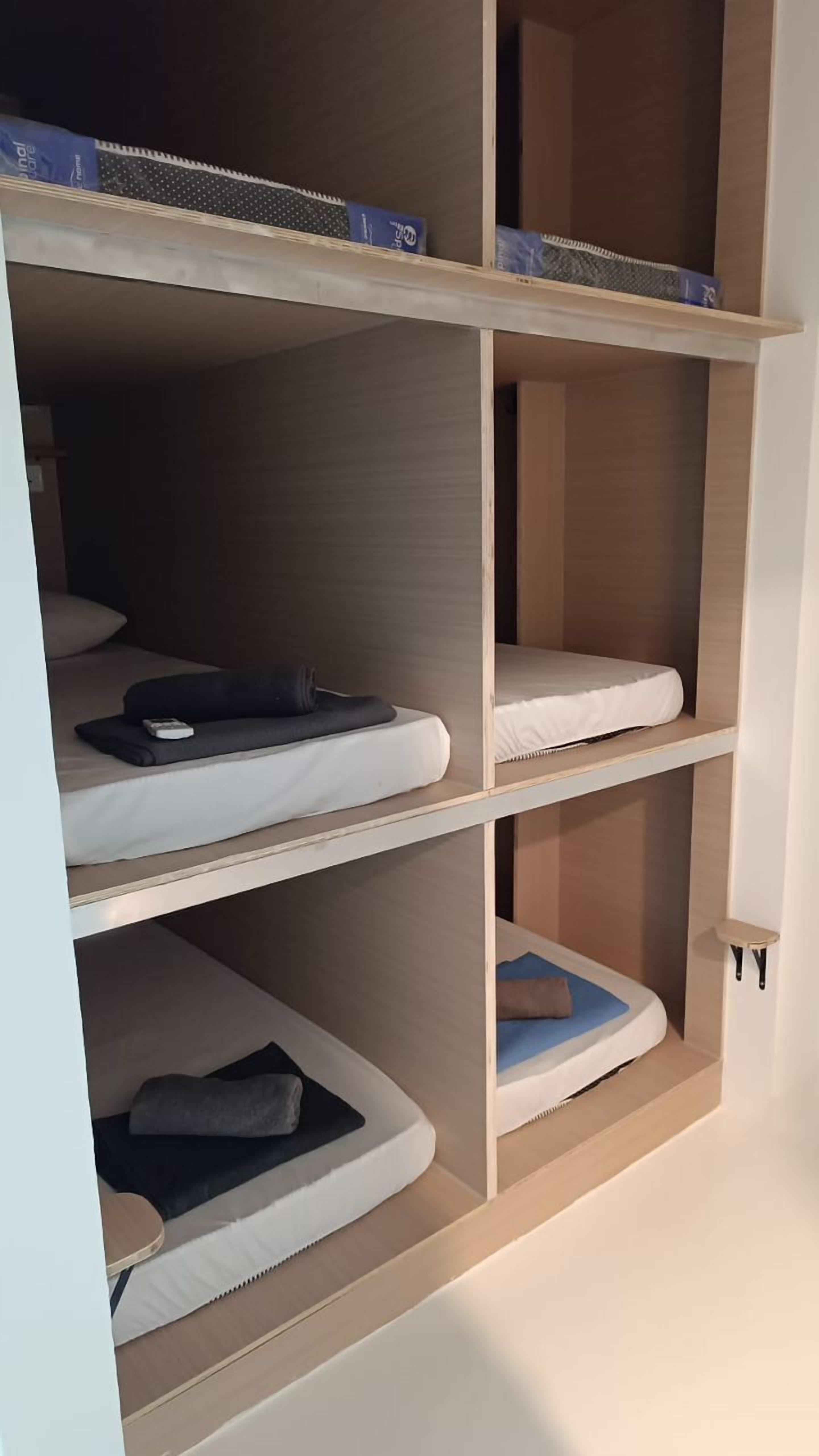 Laptop workspace, free WiFi