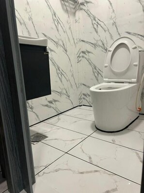 Shower, soap, shampoo