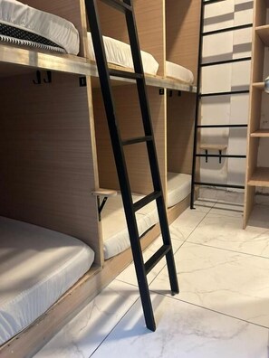 Comfort Shared Dormitory, Mixed Dorm, Non Smoking, Air conditioning - Global Inn Hostel (Kuala Lumpur)