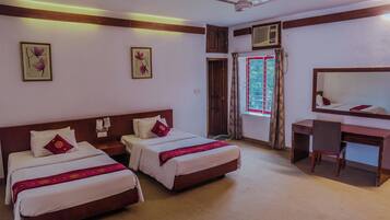 Deluxe Double or Twin Room, Balcony, Garden View | Free WiFi