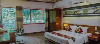 Meghna Shorobor Resort