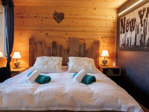 4 bedrooms, free WiFi