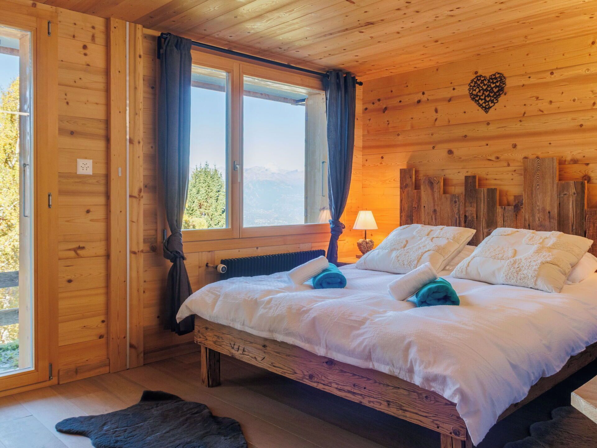 4 bedrooms, free WiFi