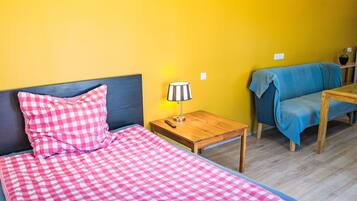 1 bedroom, free WiFi, bed sheets