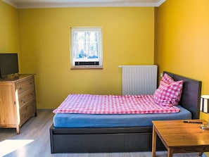 1 habitación, cuna de viaje, wifi gratis y ropa de cama 