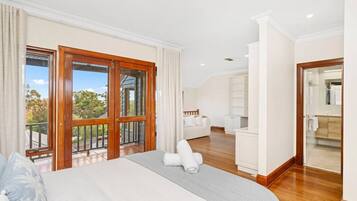 5 chambres, bureau, lit parapluie, Wi-Fi