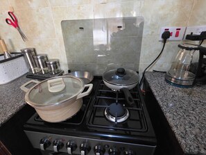 Microondas, horno y parrilla de estufa