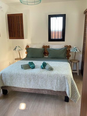 1 Schlafzimmer, Schreibtisch, Bügeleisen/Bügelbrett, kostenloses WLAN