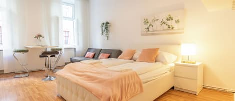 基础公寓 | 笔记本电脑工作区、熨斗/熨板、免费 WiFi