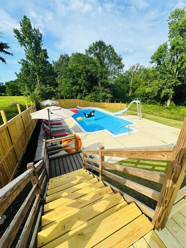 4 acre private Pool Modern Estate! Near Hoover Met