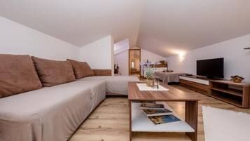 1 bedroom, iron/ironing board, travel crib, WiFi (free)