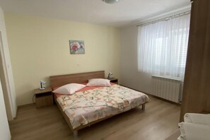 3 habitaciones y wifi gratis 