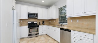 Terrific 3-bedroom house with AC in charming Chino