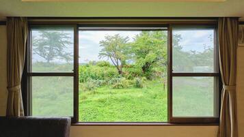 Comfort House, Non Smoking, Patio | Living area