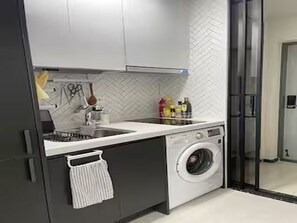 Microwave, stovetop - River & Hill view Room (Ansan-si)