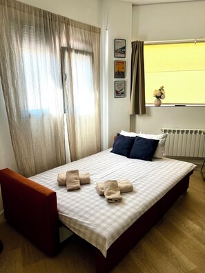 1 bedroom, iron/ironing board, WiFi, bed sheets