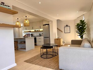 Smart TV, fireplace - Pikkewyntjie | Sea view | Small families (Vermont)
